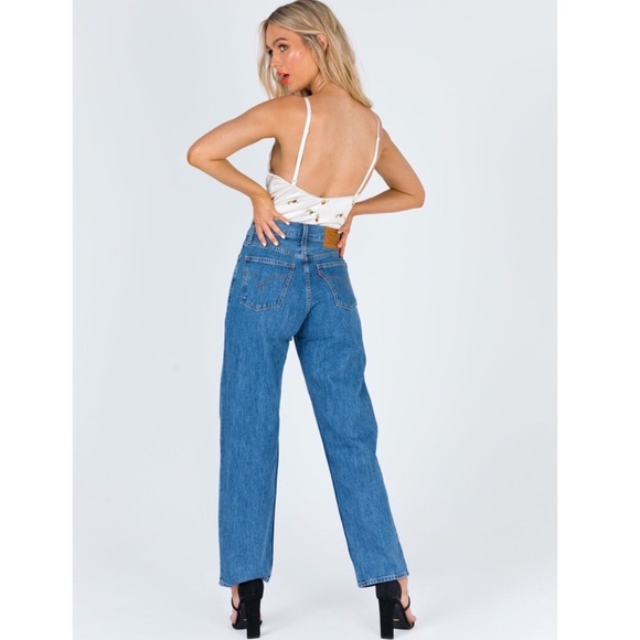 Aritzia Denim - Aritzia Levi’s Dad Jeans As Seen On Kylie Jenner